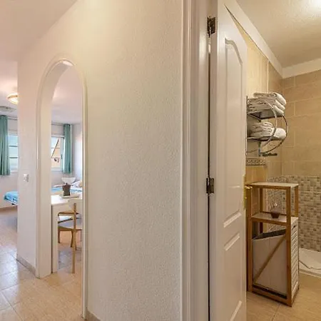 Bright With Sea And Montain View At Cristianos Apartment Los Cristianos (Tenerife)
