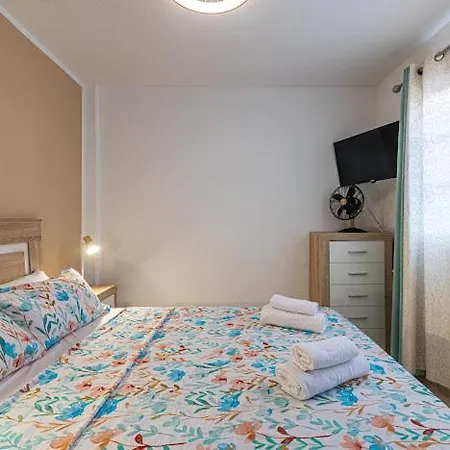 Apartment Bright With Sea And Montain View At Cristianos *